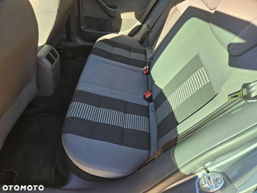 Volkswagen Golf 1.6 United - 13