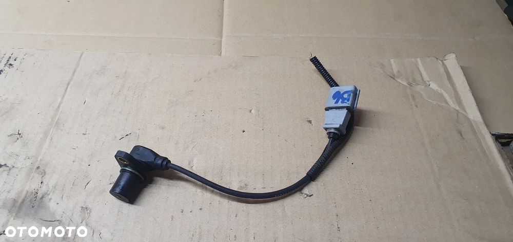 Czujnik położenia wału VW Passat B6 2.0 FSI 06A906433K - 1