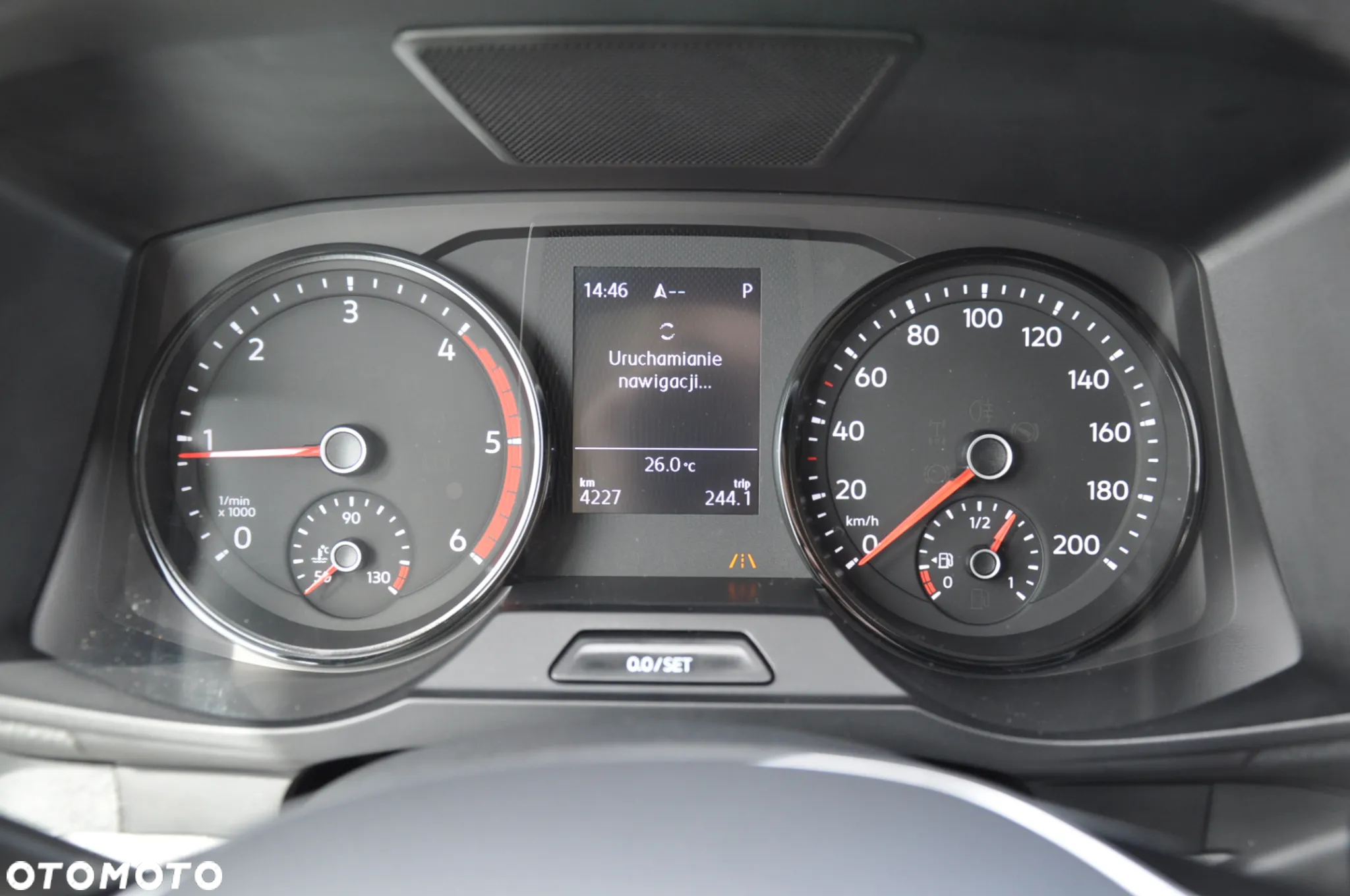 Volkswagen CRAFTER 2.0 TDI Furgon 4Motion AUTOMAT 8-G Na Gwarancji Bezwypadkowy I Właściciel Krajowy Mały Przebieg - 9