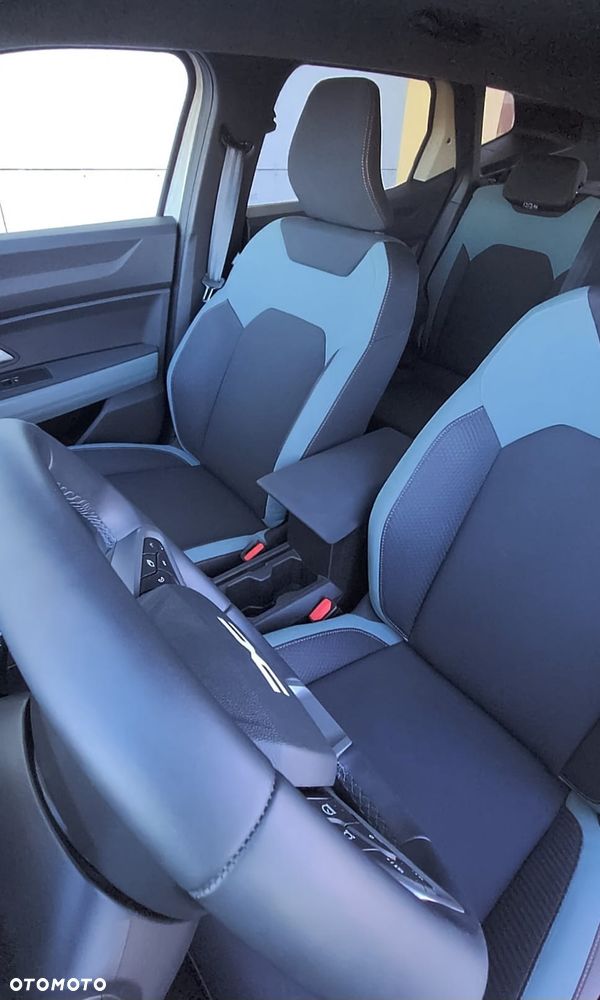 Dacia Duster 1.6 Full Hybrid 140 Extreme MMT - 10