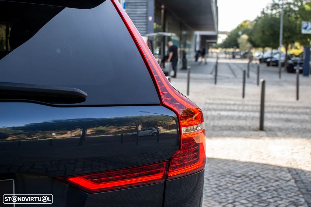 Volvo XC 60 2.0 T8 PHEV Inscription Expression AWD - 11