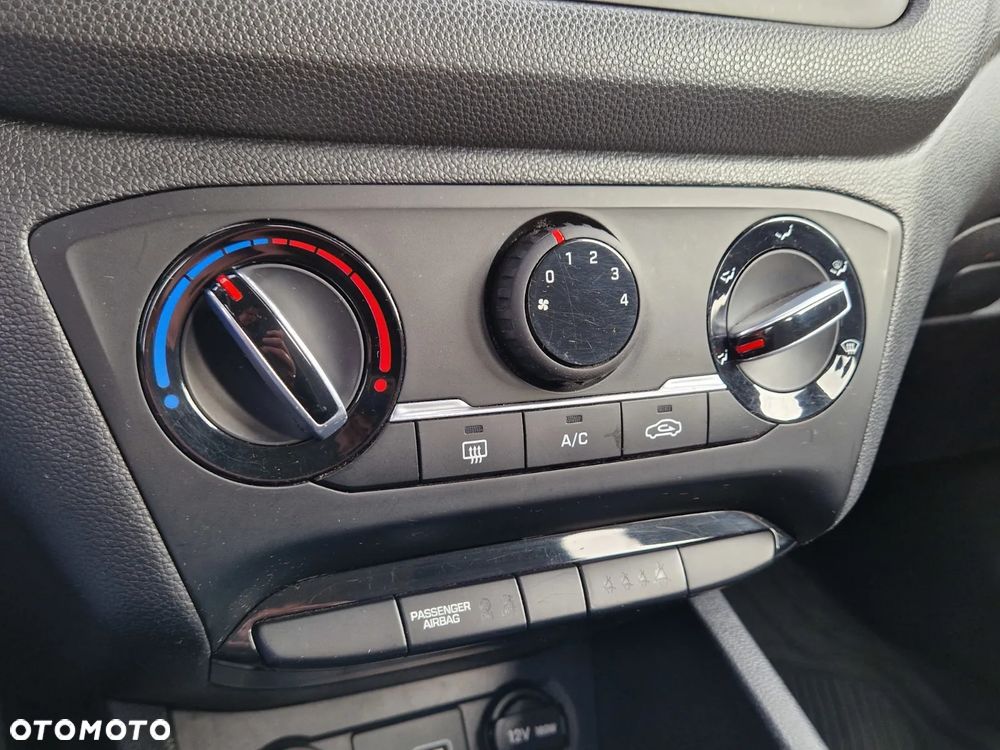 Hyundai i20 - 20