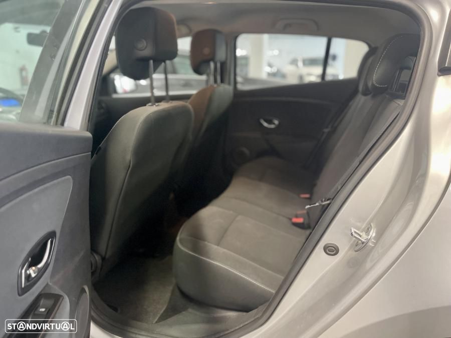 Renault Mégane 1.5 dCi Confort SS - 14