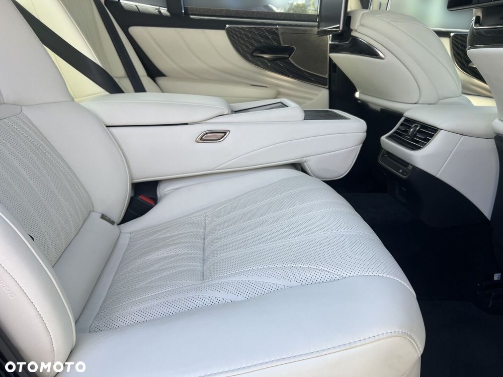 Lexus LS 500h Omotenashi AWD - 14