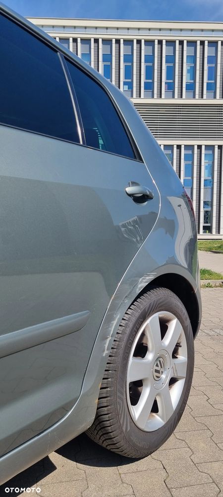 Volkswagen Golf Plus 1.6 FSI Comfortline - 26