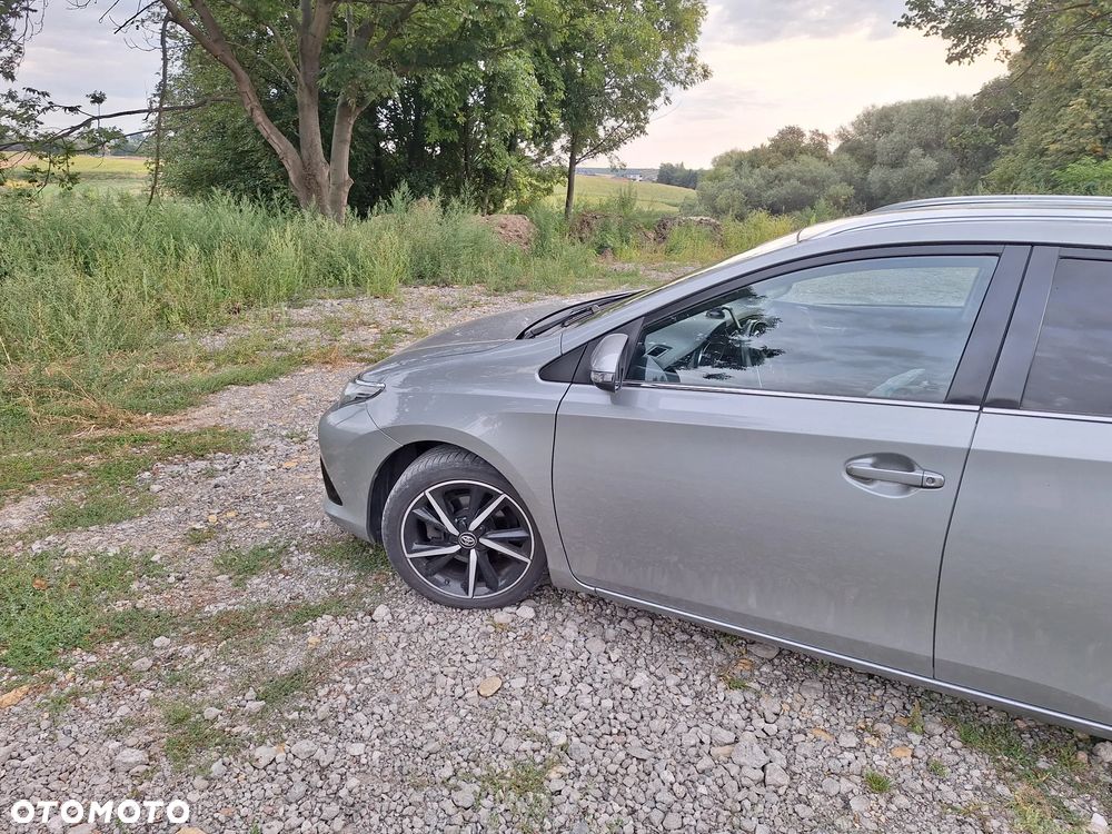 Toyota Auris - 4