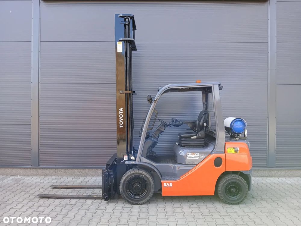 Toyota 02-8FGF25 - 9