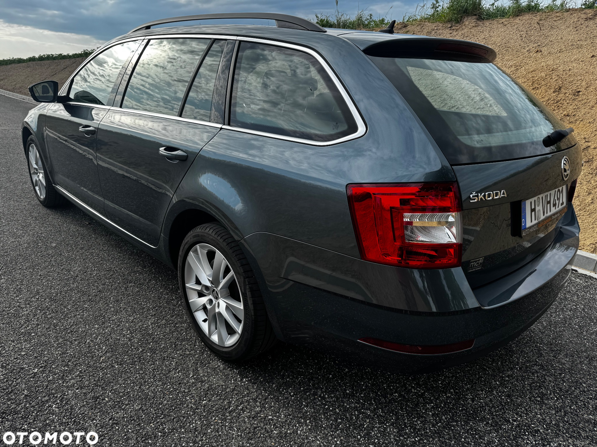 Skoda Octavia Combi 2.0 TDI Style - 7