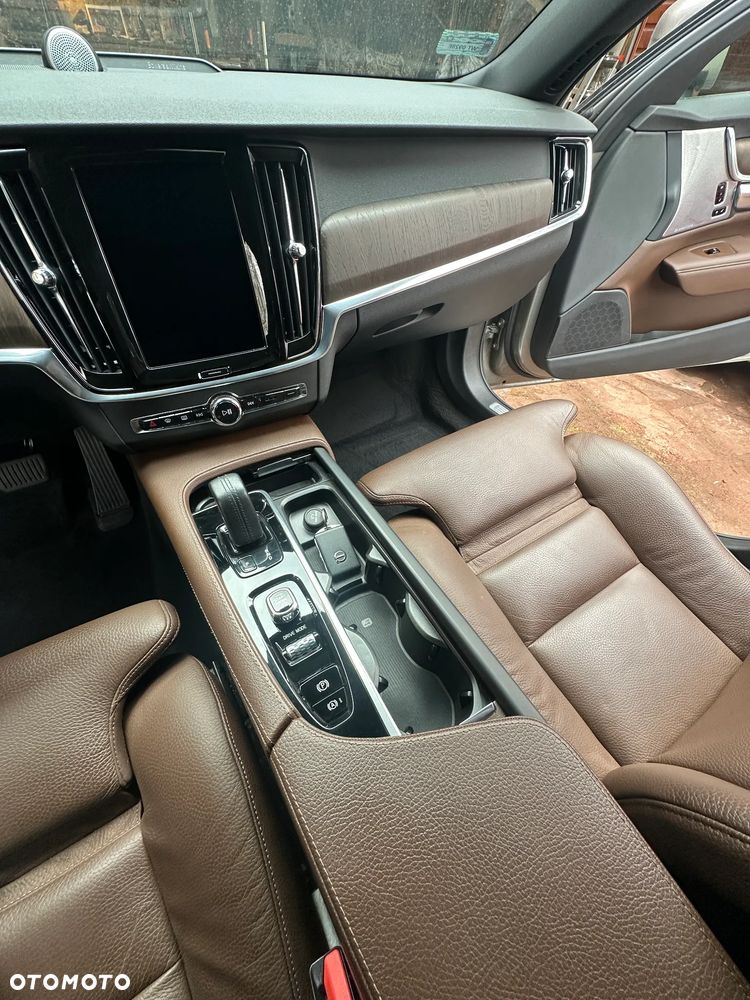 Volvo V90 Cross Country - 7