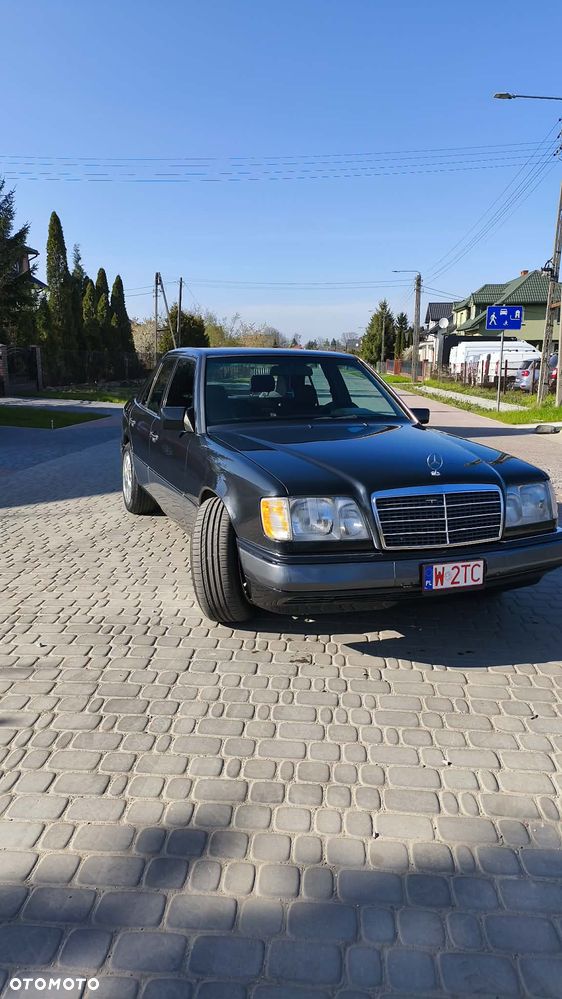 Mercedes-Benz W124 (1984-1993) ver-320-avantgarde - 5