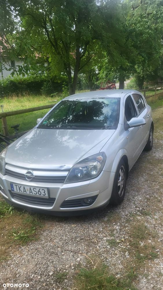 Opel Astra 2005 photo 2