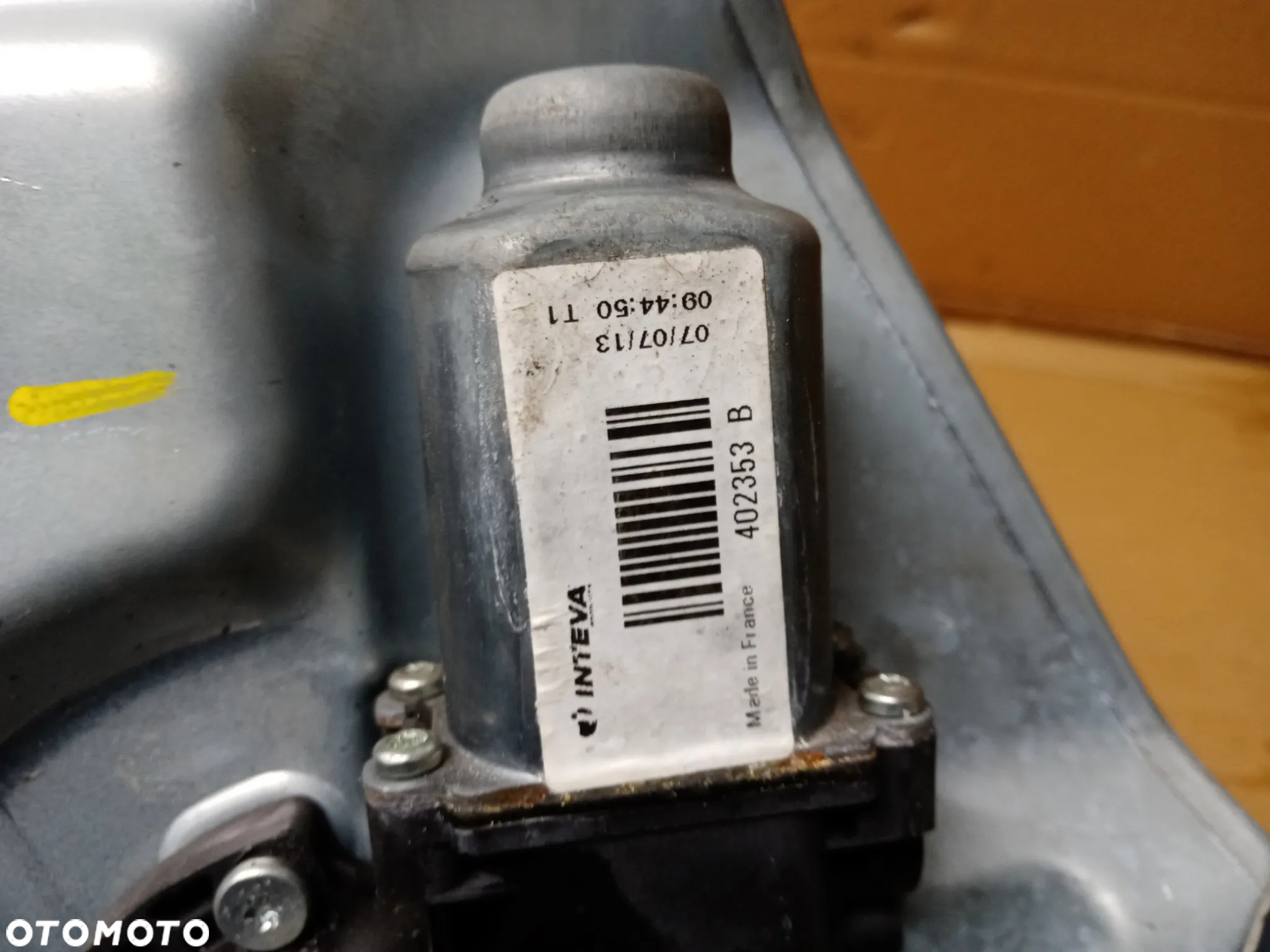 Mechanizm podnośnik szyby lewy tył Kia Sportage III 83470-3U030 - 4
