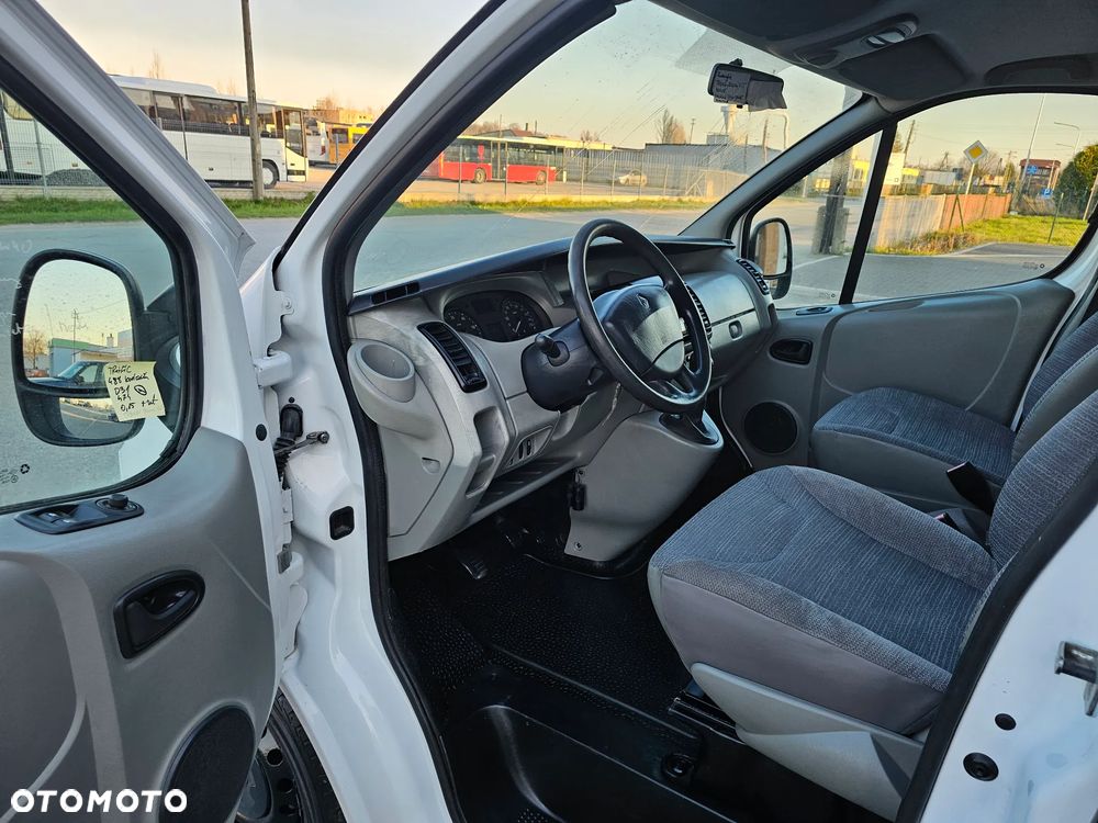 Renault Trafic - 14