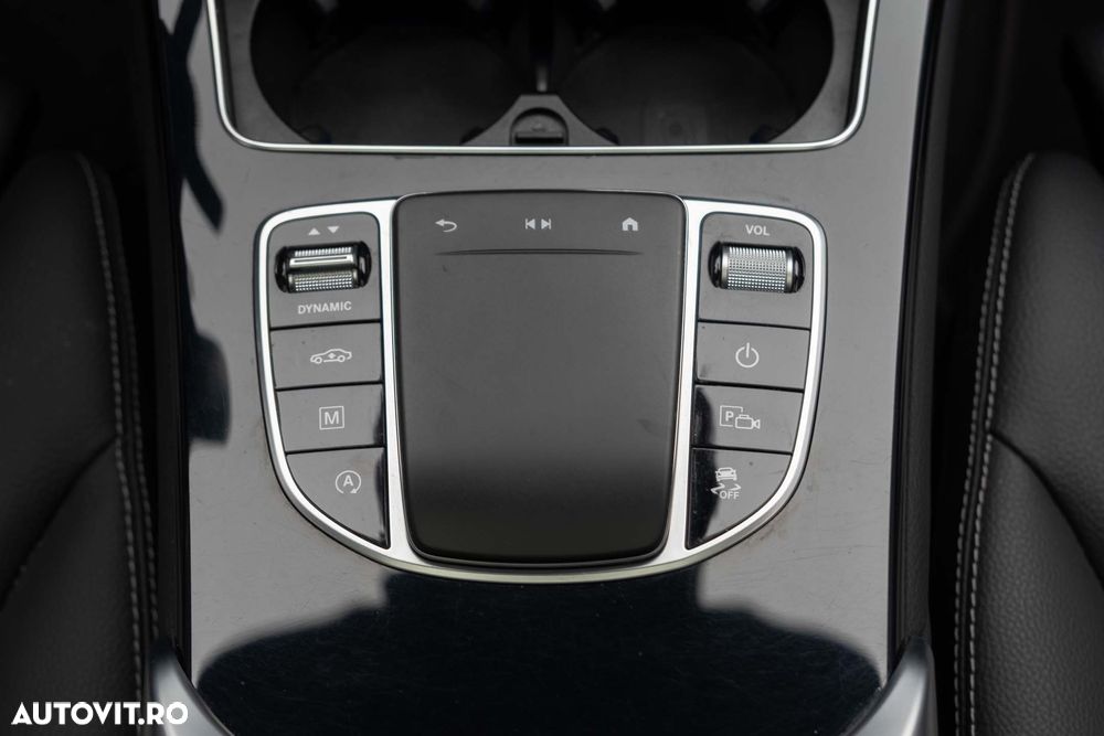 Mercedes-Benz GLC Coupe 300 4MATIC MHEV - 31