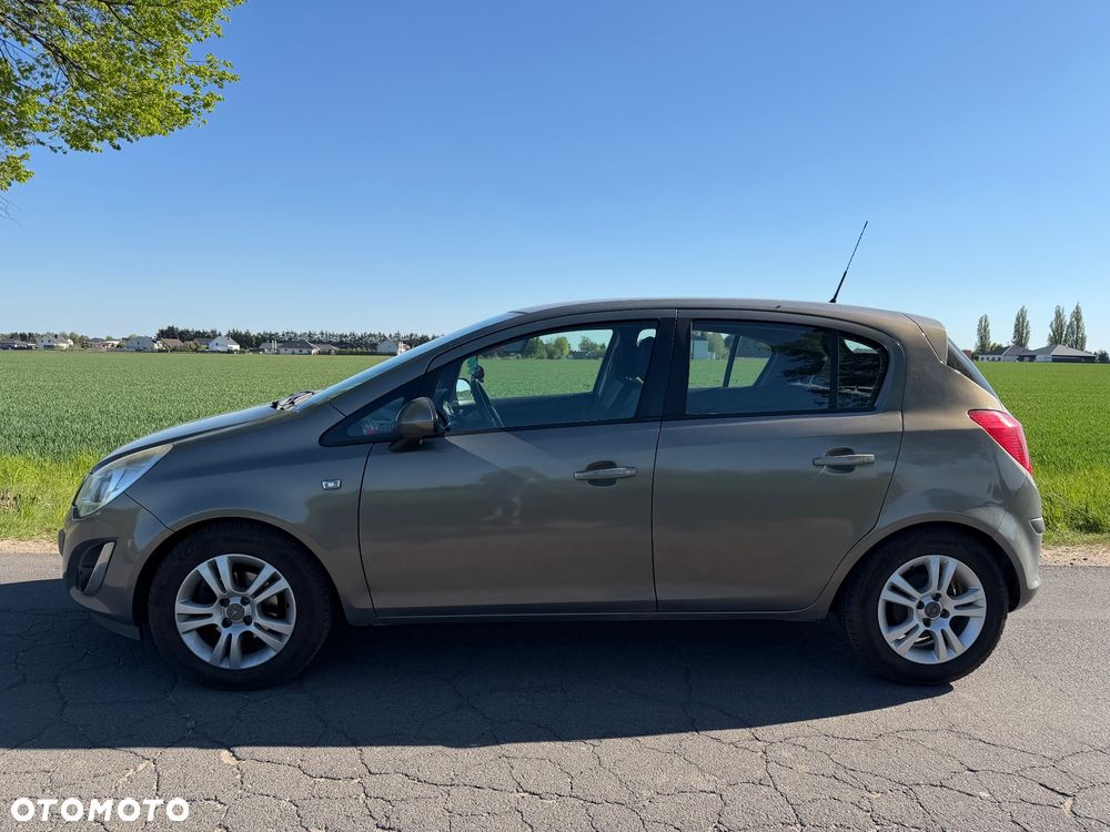 Opel Corsa 1.2 16V 111 - 2