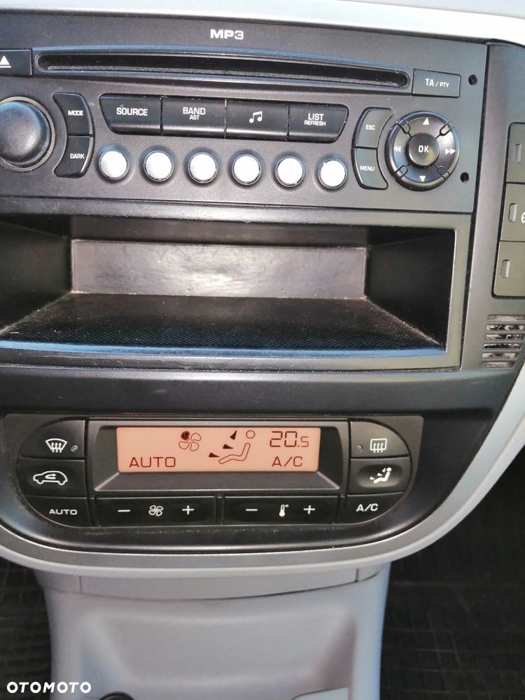 Citroën C3 1.4i 16V SX - 3
