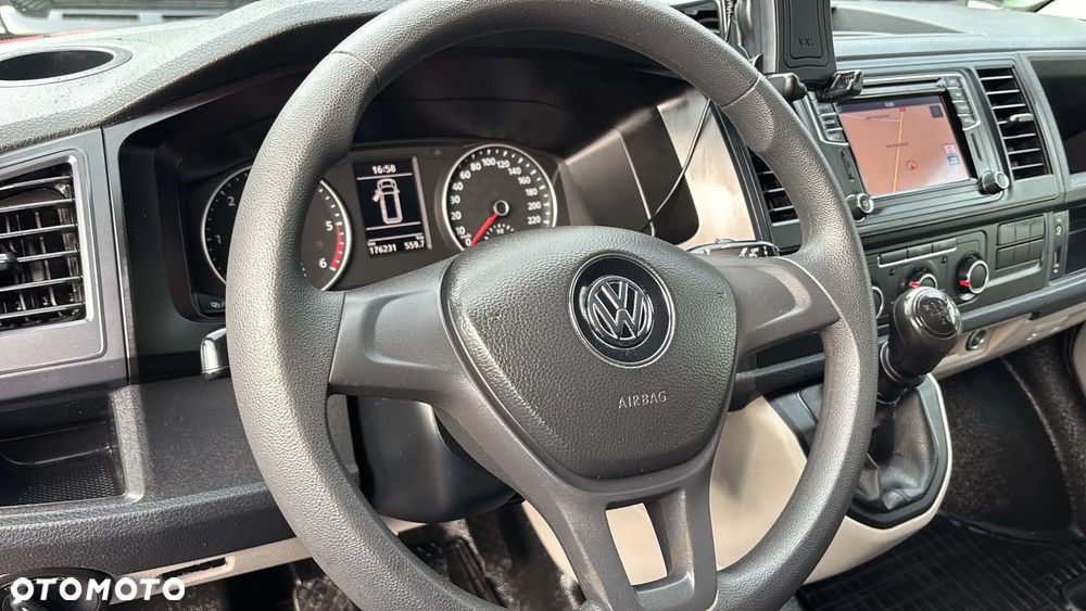 Volkswagen Transporter T6 - 16