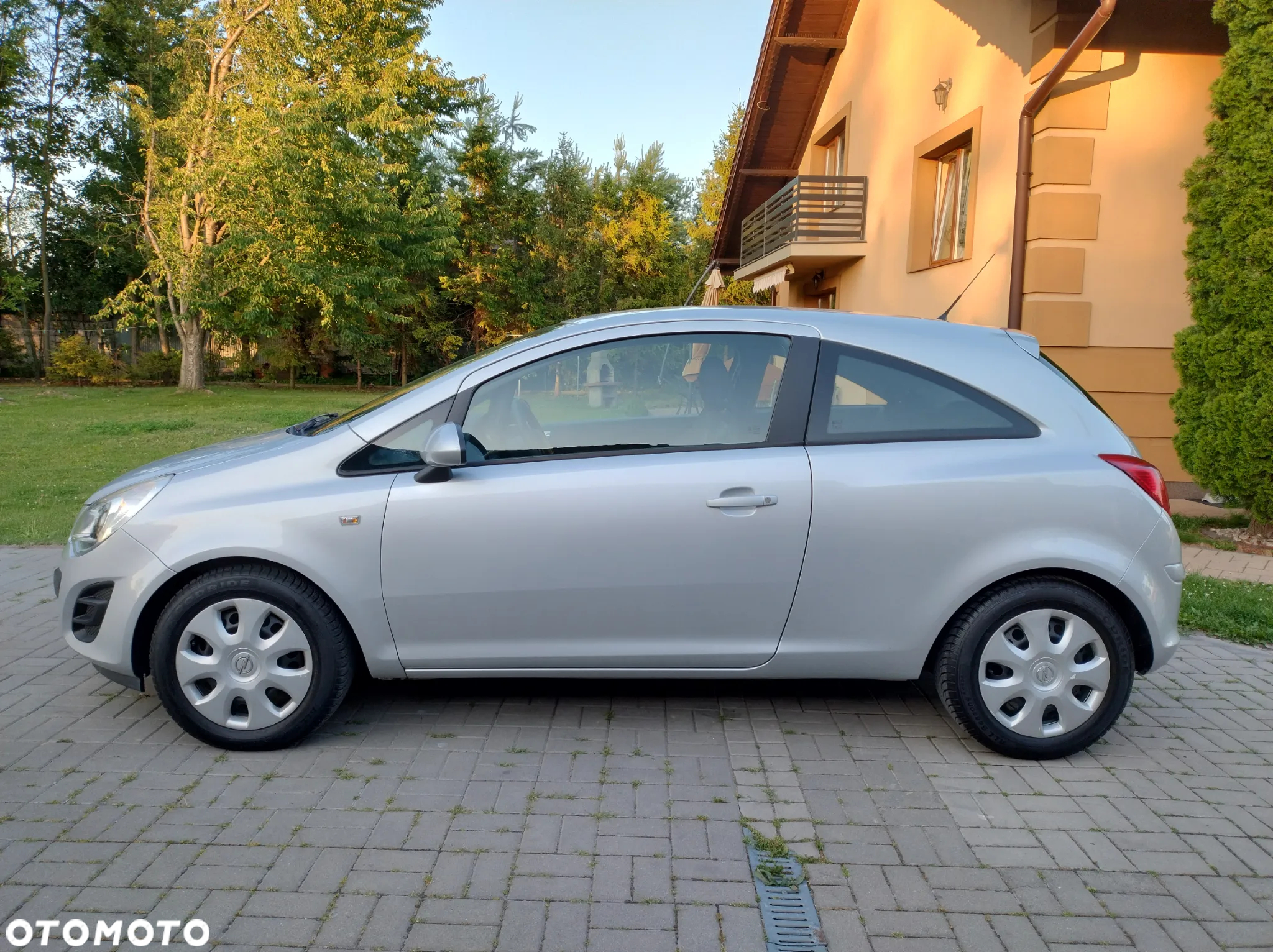Opel Corsa 1.2 16V Enjoy - 4