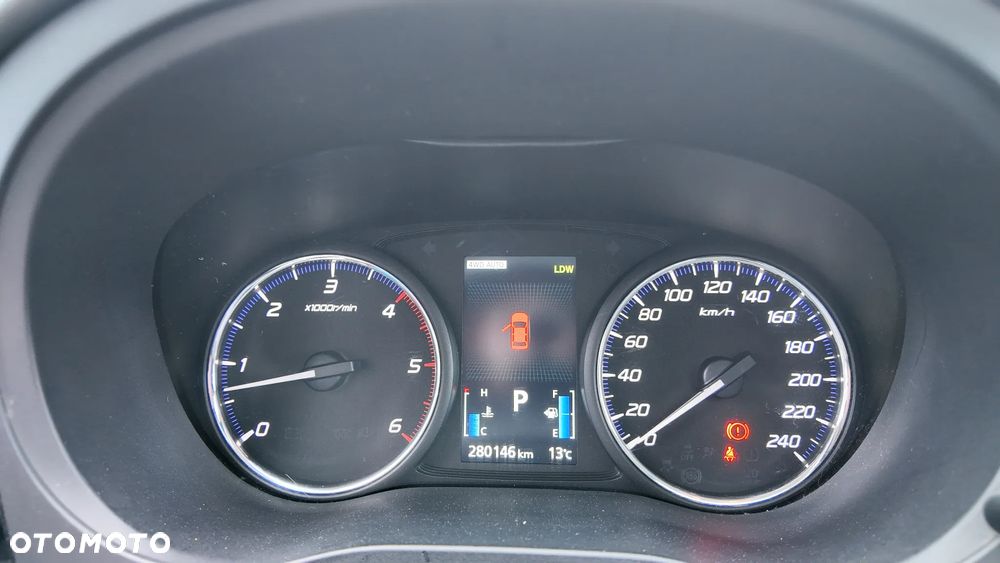 Mitsubishi Outlander 2.2 DID Instyle Navi 4WD - 26