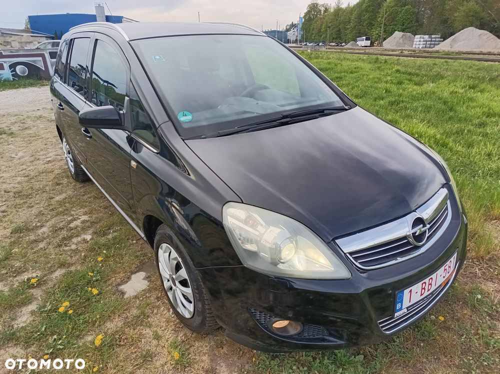 Opel Zafira - 2