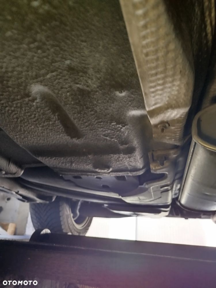 Mercedes-Benz CLK - 22