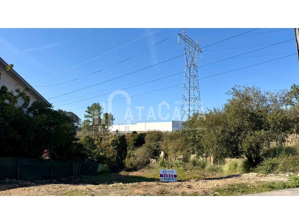 Terreno com 1889,70 m² à venda em Recardães, Águeda