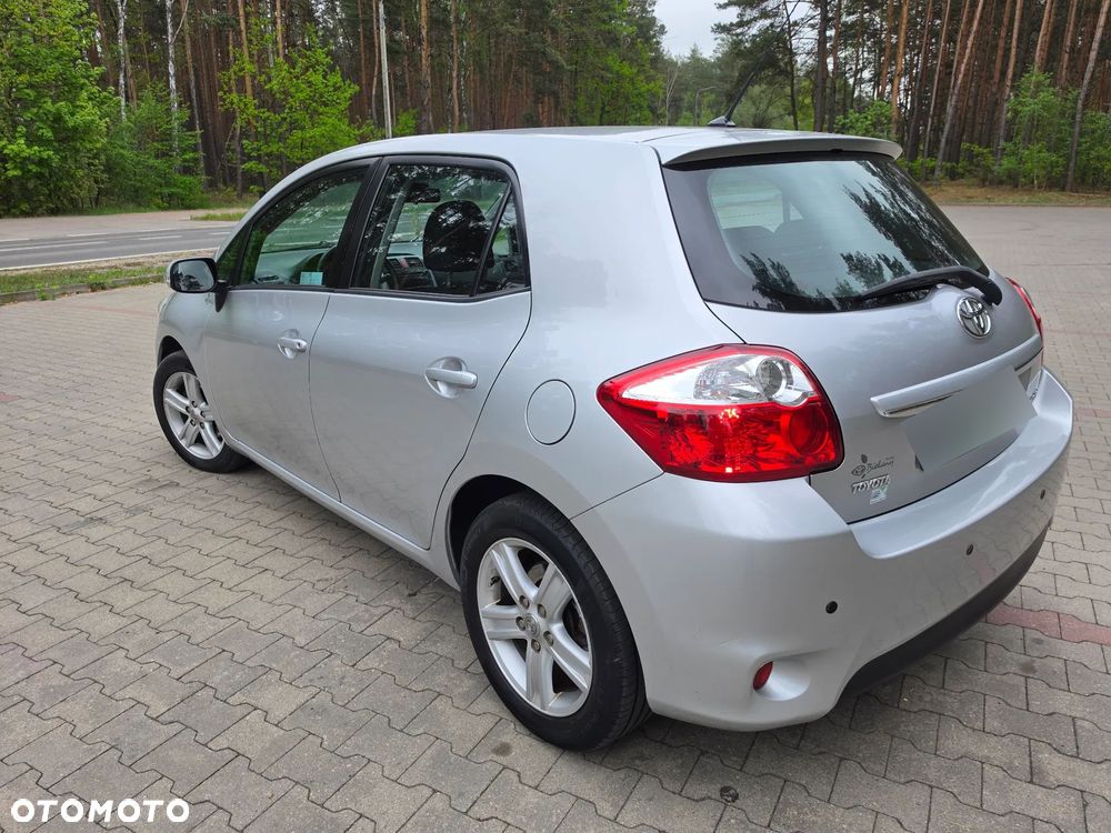Toyota Auris 1.6 Luna - 7
