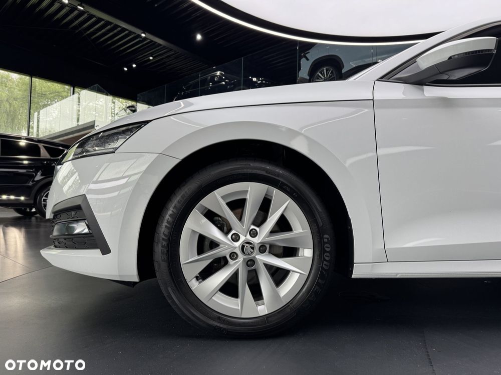 Skoda Octavia 2.0 TDI Ambition DSG - 20