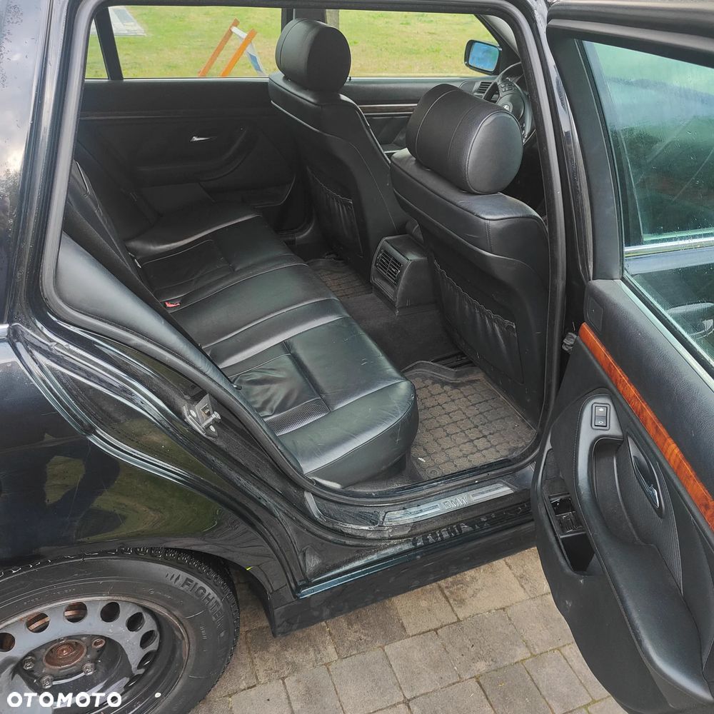 BMW Seria 5 - 11