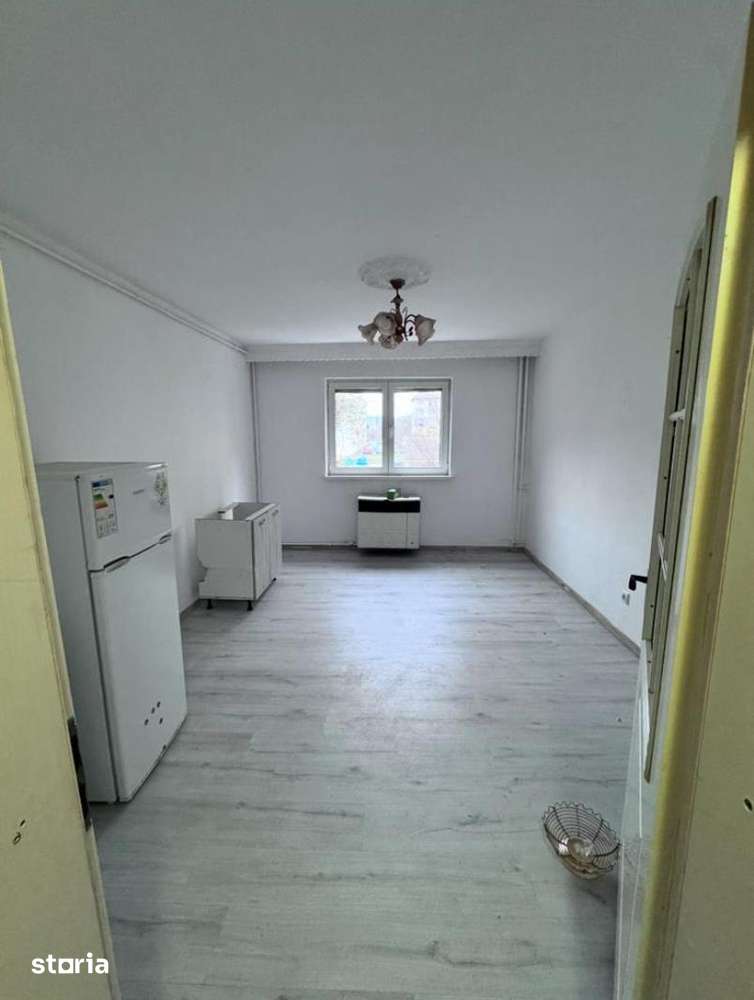 Garsoniera etaj 1 in zona Compa — fotografia 1