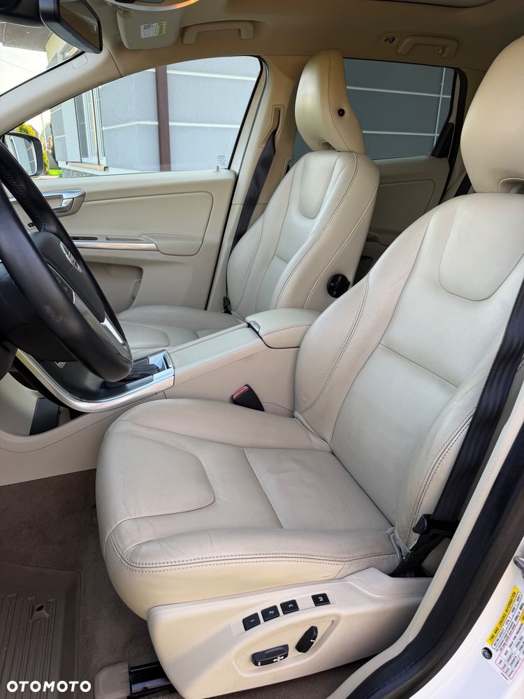 Volvo XC 60 - 14