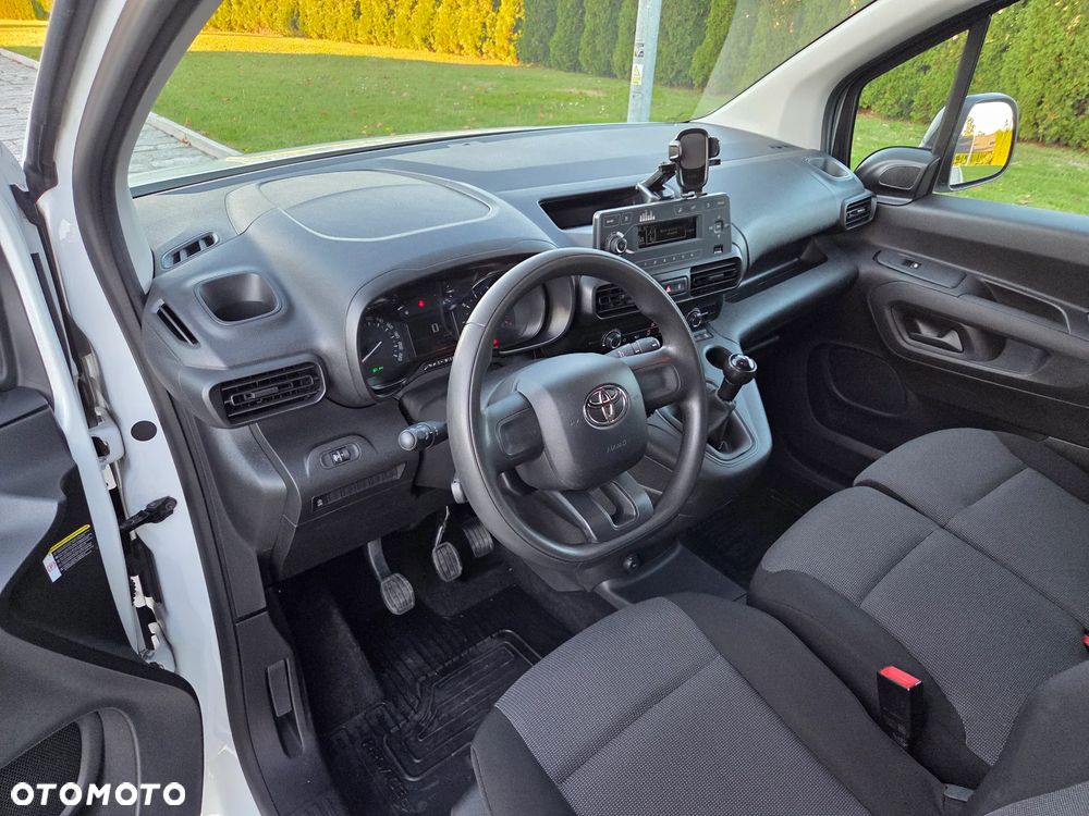 Toyota Proace City - 19