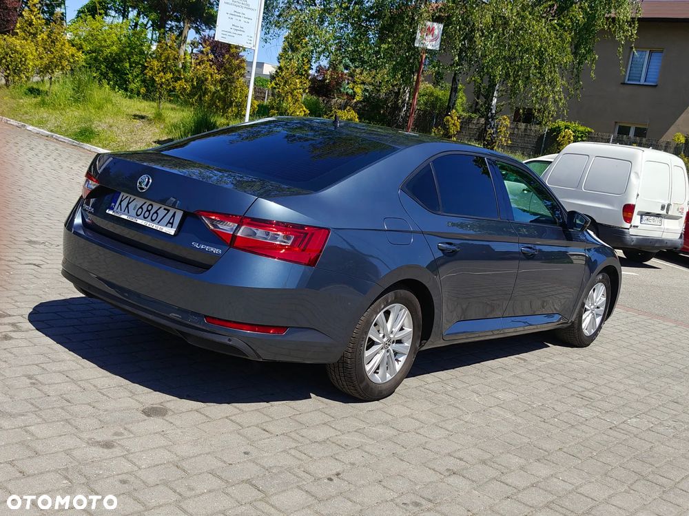 Skoda Superb 1.8 TSI Ambition - 11