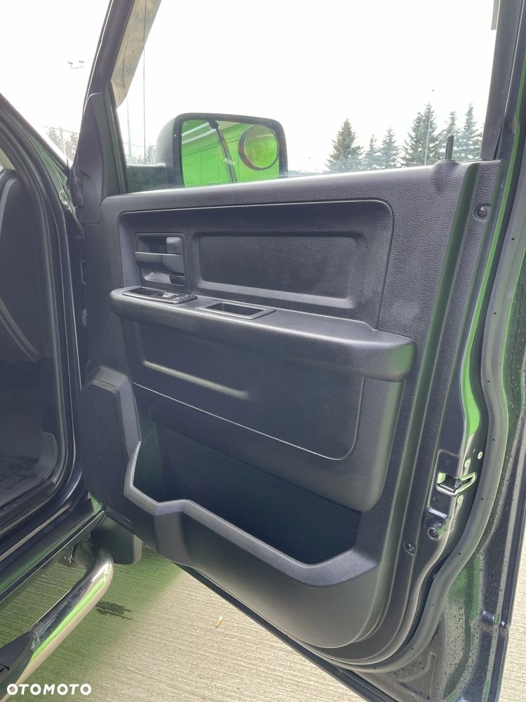 Dodge RAM 5.7 4x4 - 13