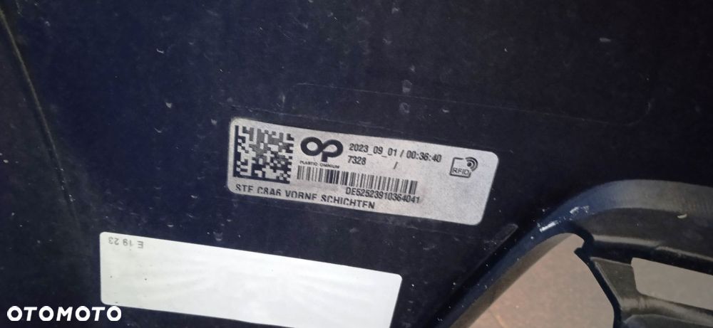 Zderzak przedni Audi A6 C8 czarny 4K0807095 - 2