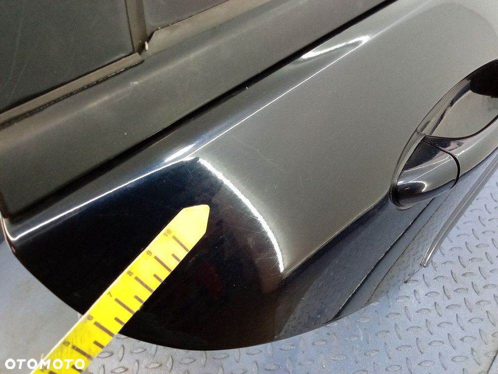 MERCEDES C W203 KOMBI DRZWI TYŁ PRAWE TYLNE 768 - 2