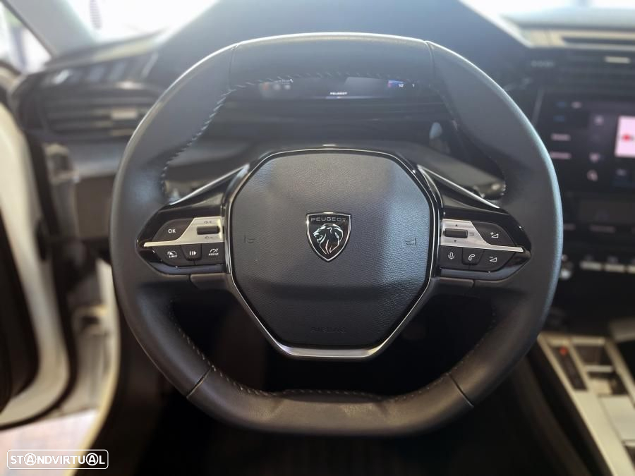 Peugeot 308 1.2 PureTech Allure EAT8 - 11