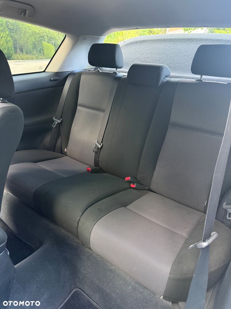 Toyota Corolla 1.6 VVT-i Dynamic - 15