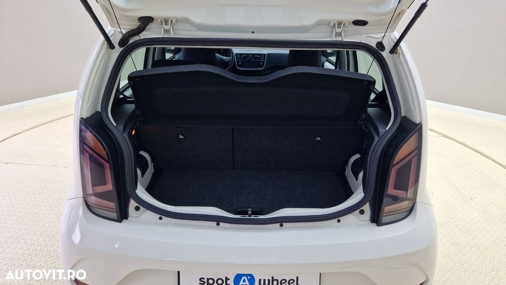 Volkswagen up! - 22