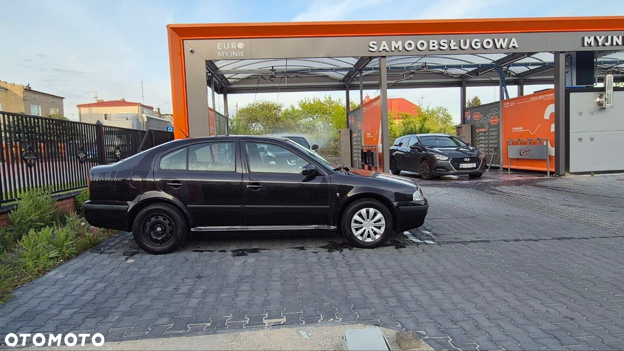 Skoda Octavia 1.6 Tour - 4