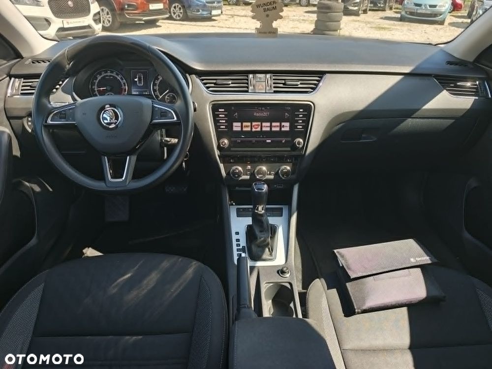 Skoda Octavia 2.0 TDI DSG Style - 10