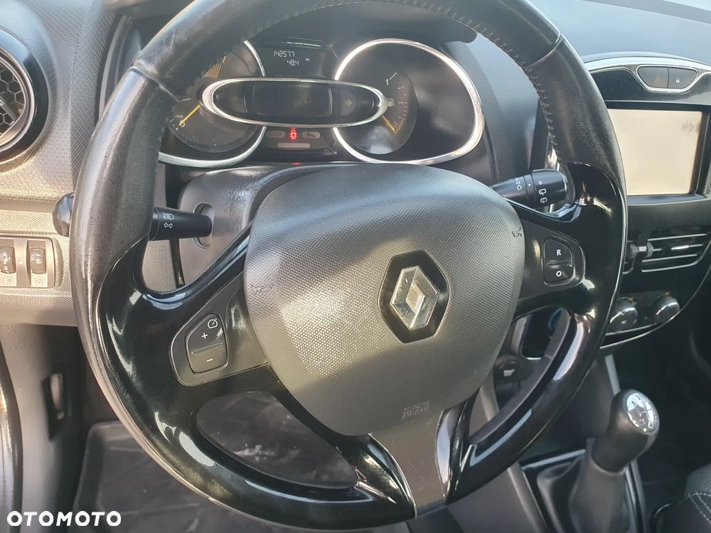 Renault Clio 1.2 16V Life - 12