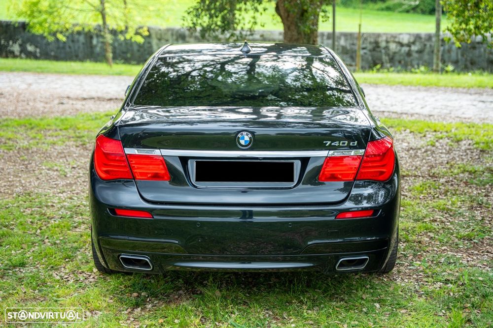 BMW 740 d Pack M - 9