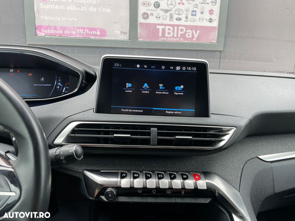Peugeot 3008 1.2 PureTech 130 EAT8 GT - 38