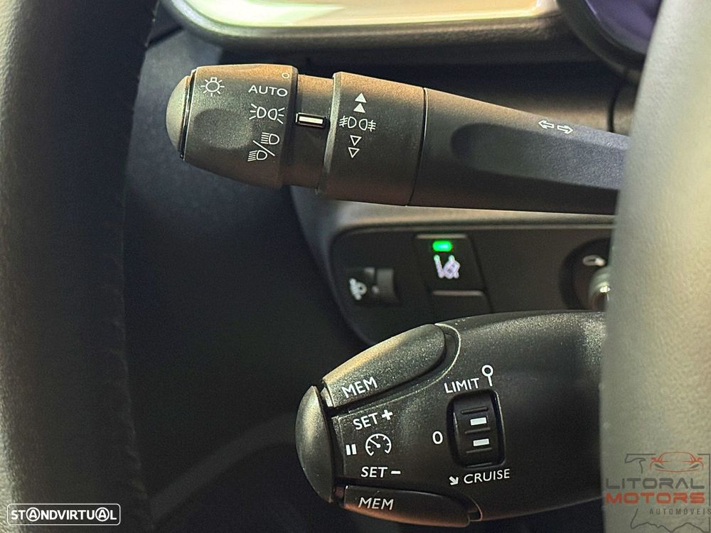 Citroën C3 1.2 PureTech Shine EAT6 - 23