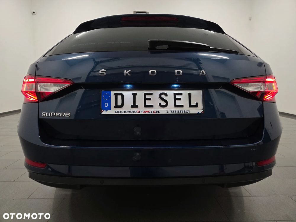 Skoda Superb 2.0 TDI SCR Style DSG - 37