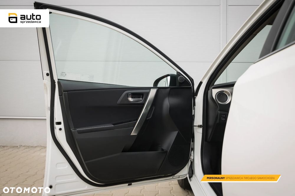 Toyota Auris 1.33 VVT-i Premium Comfort - 26