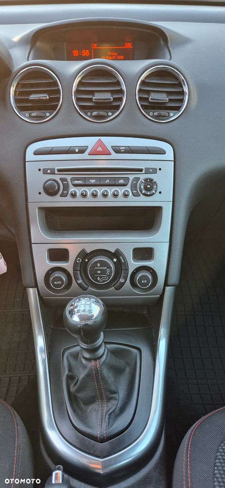 Peugeot 308 1.6 HDi Premium - 15