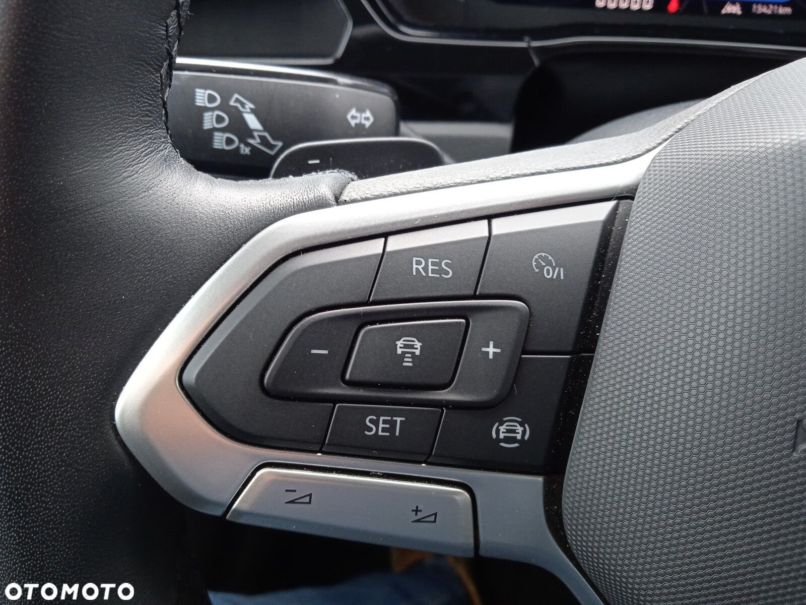 Volkswagen Touran 1.5 TSI EVO Highline DSG - 18