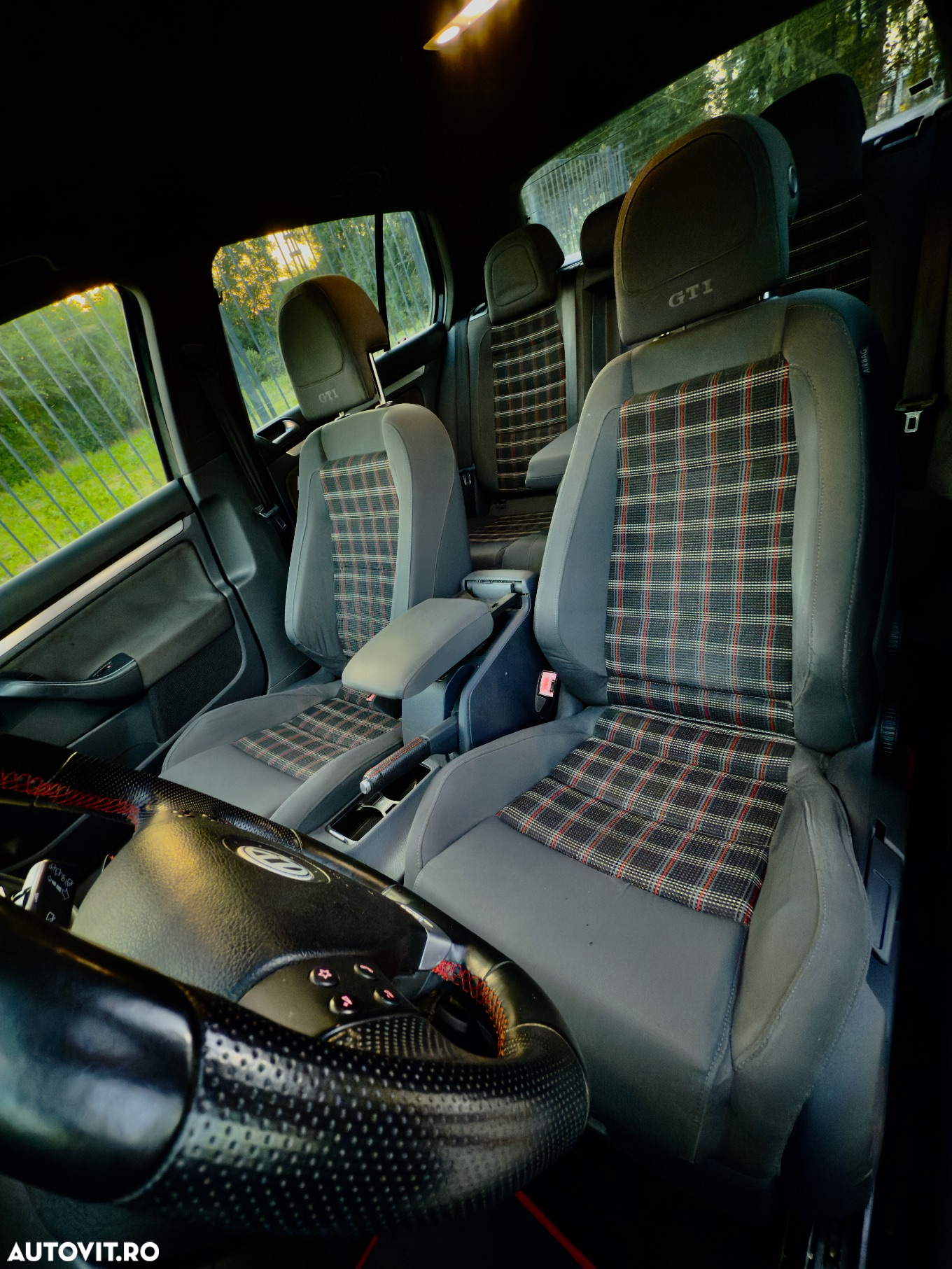 Volkswagen Golf 2.0 FSI GTI DSG - 14